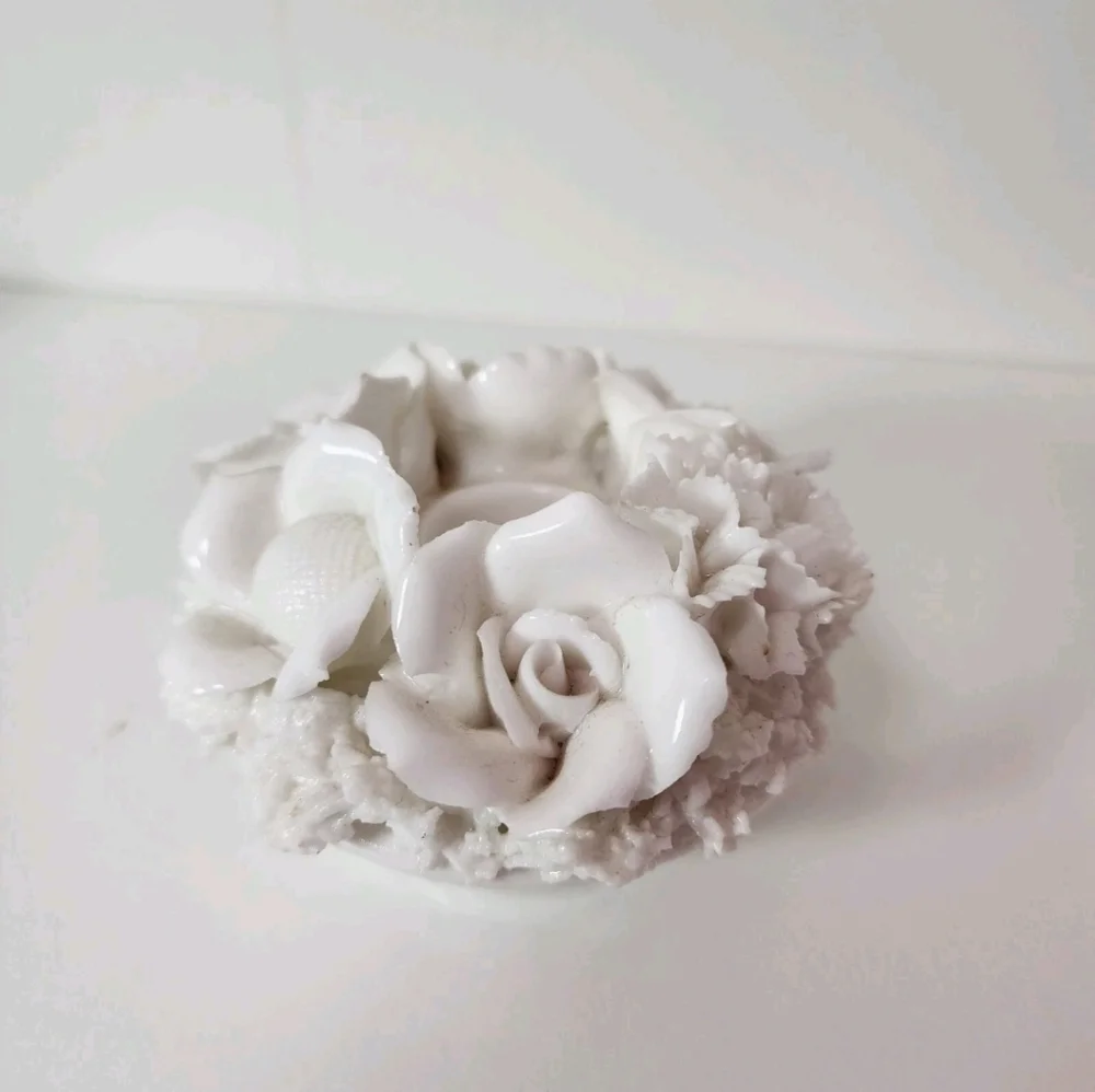 Vintage •‎ Floral Taper Candle Holder